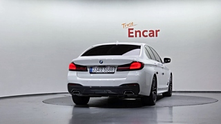 BMW 5-SERIES G30 2023