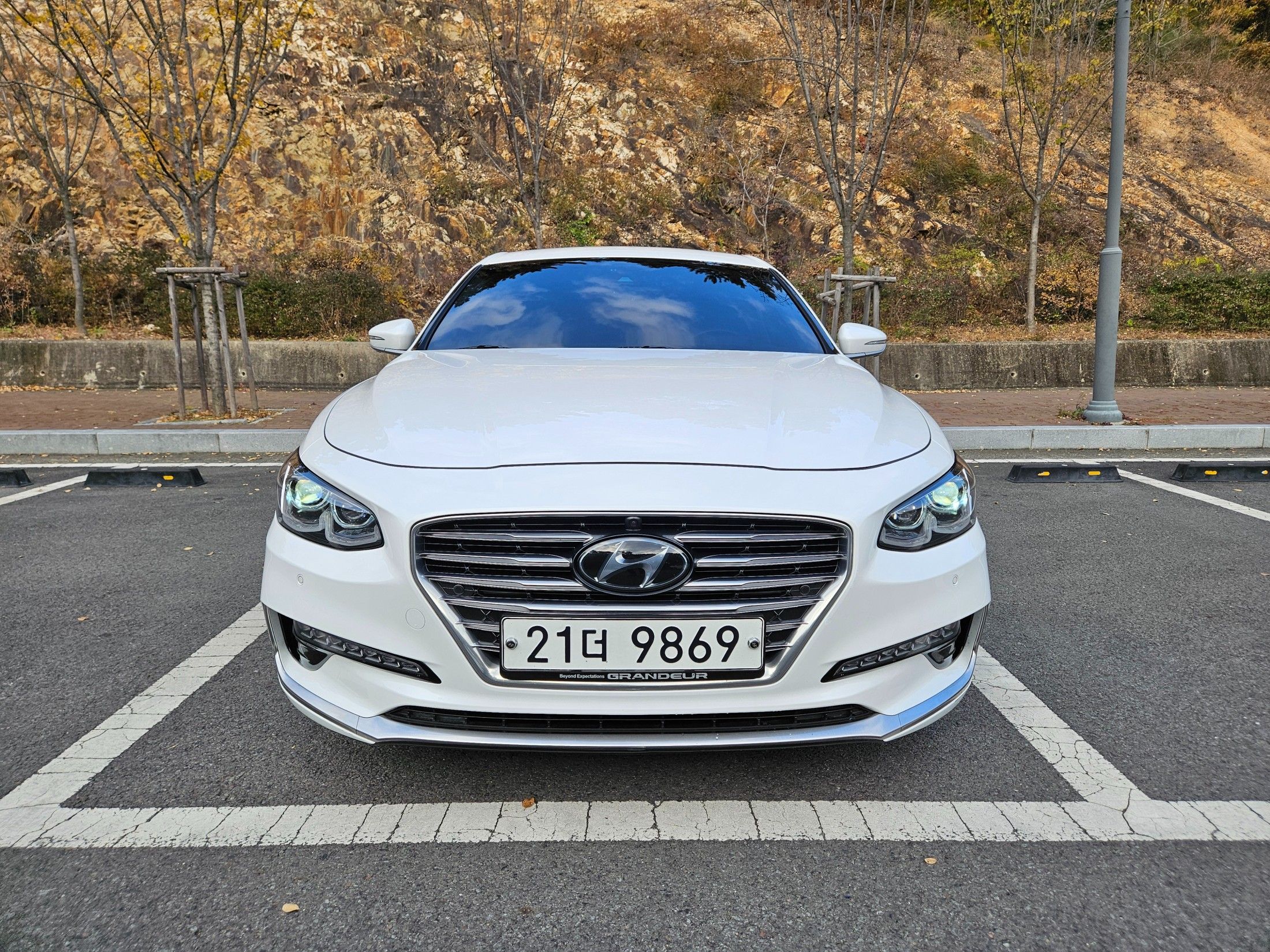 HYUNDAI GRANDEUR IG HYBRID 2018