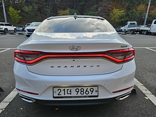 HYUNDAI GRANDEUR IG HYBRID 2018