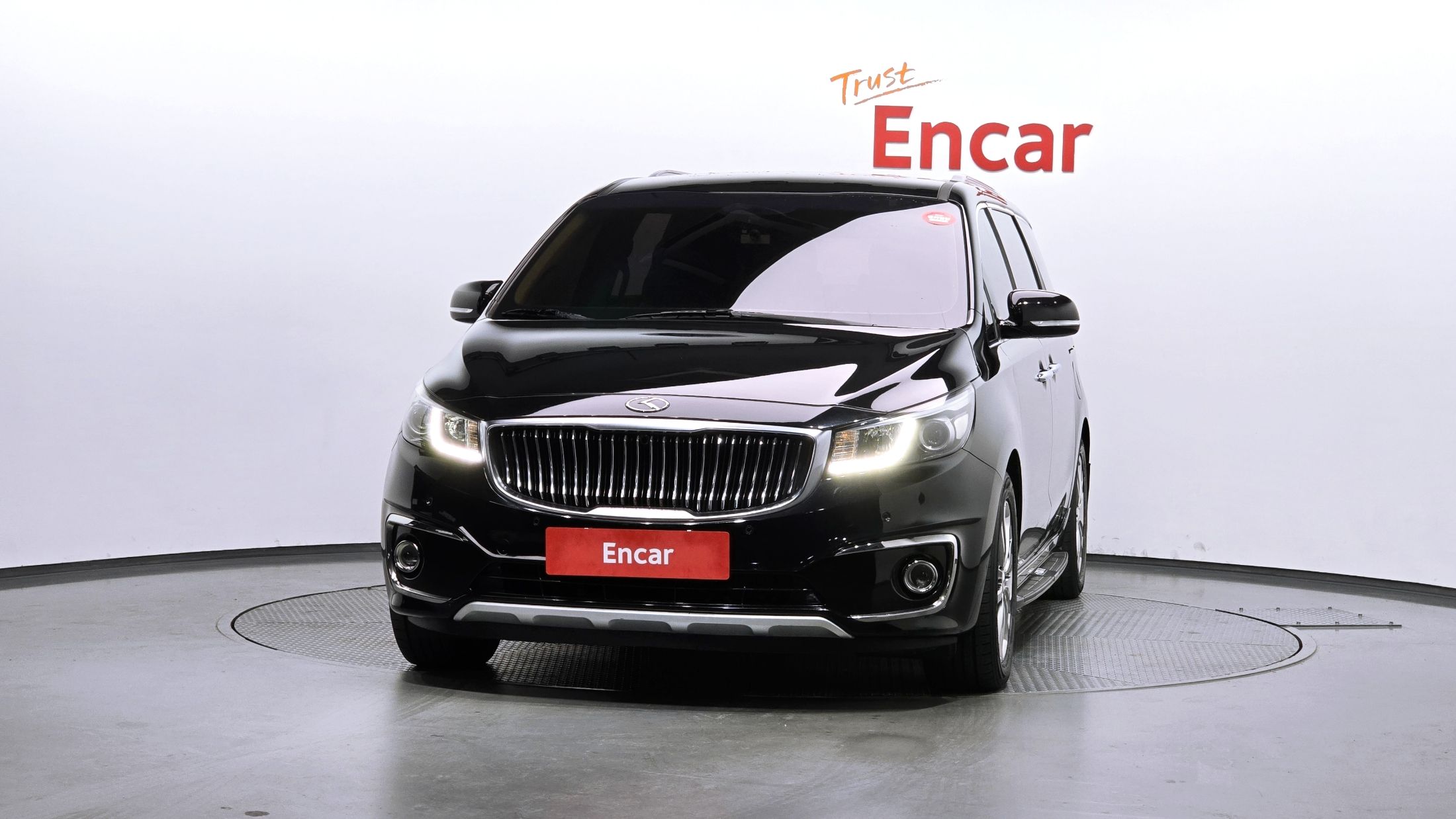 KIA CARNIVAL 2017