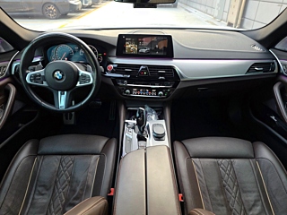 BMW 5-SERIES G30 2018