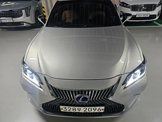 LEXUS ES300H 2020