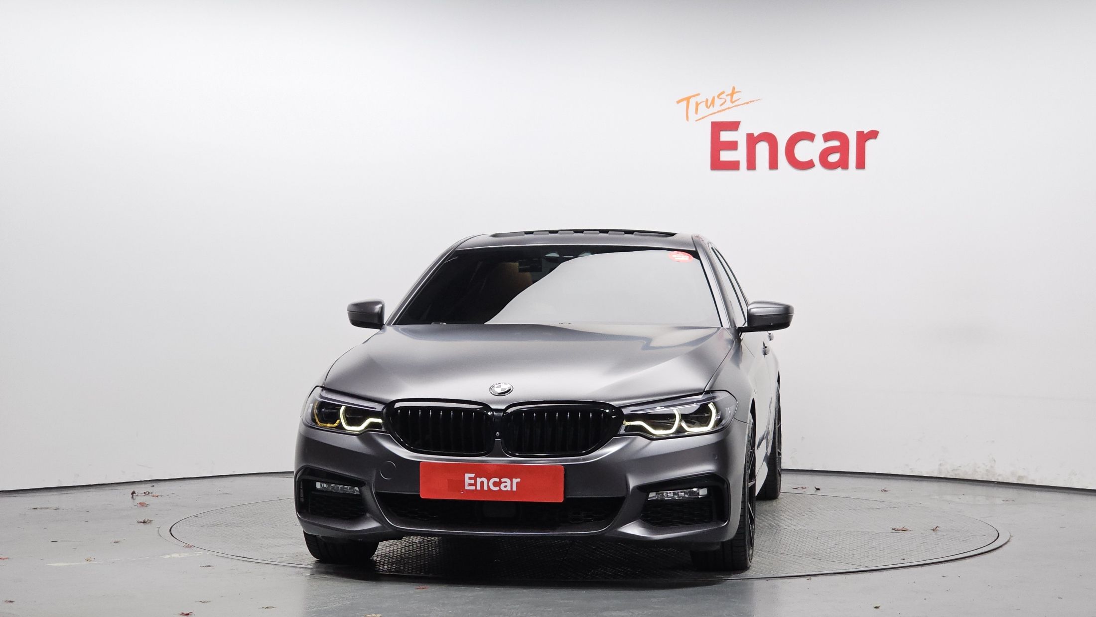 BMW 5-SERIES G30 2017