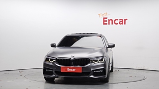 BMW 5-SERIES G30 2017