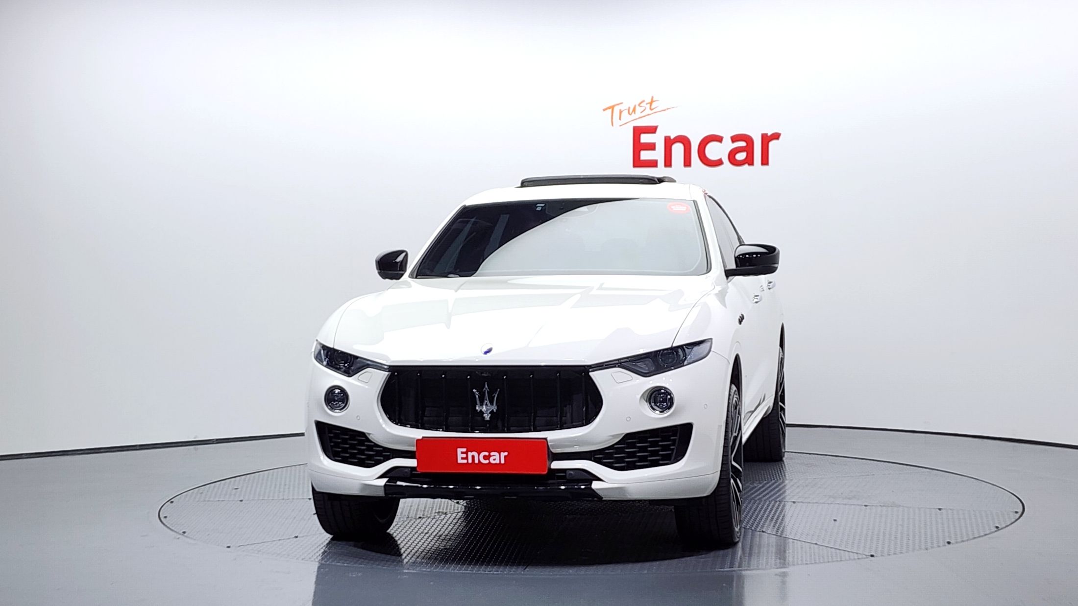 MASERATI LEVANTE 2017