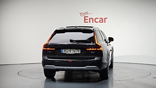 VOLVO V90 CROSS COUNTRY 2022