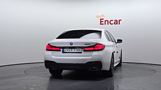 BMW 5-SERIES G30 2021