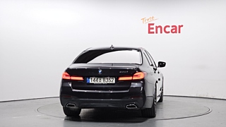 BMW 5-SERIES G30 2021