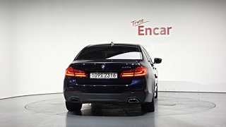 BMW 5-SERIES G30 2020