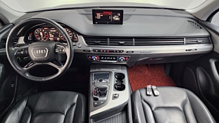 AUDI Q7 4M 2019