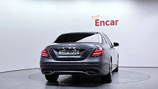 MERCEDES BENZ E-CLASS W213 2018