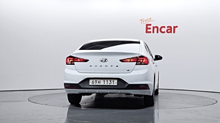 HYUNDAI AVANTE AD 2018