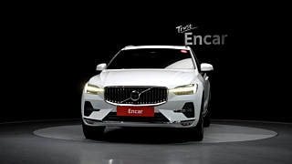 VOLVO XC60 2022