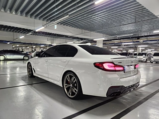 BMW 5-SERIES G30 2023