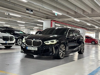 BMW 1-SERIES F40 2022