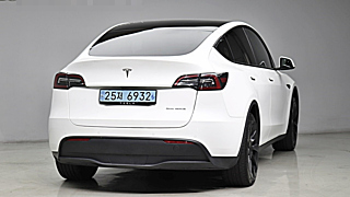 TESLA MODEL Y 2021