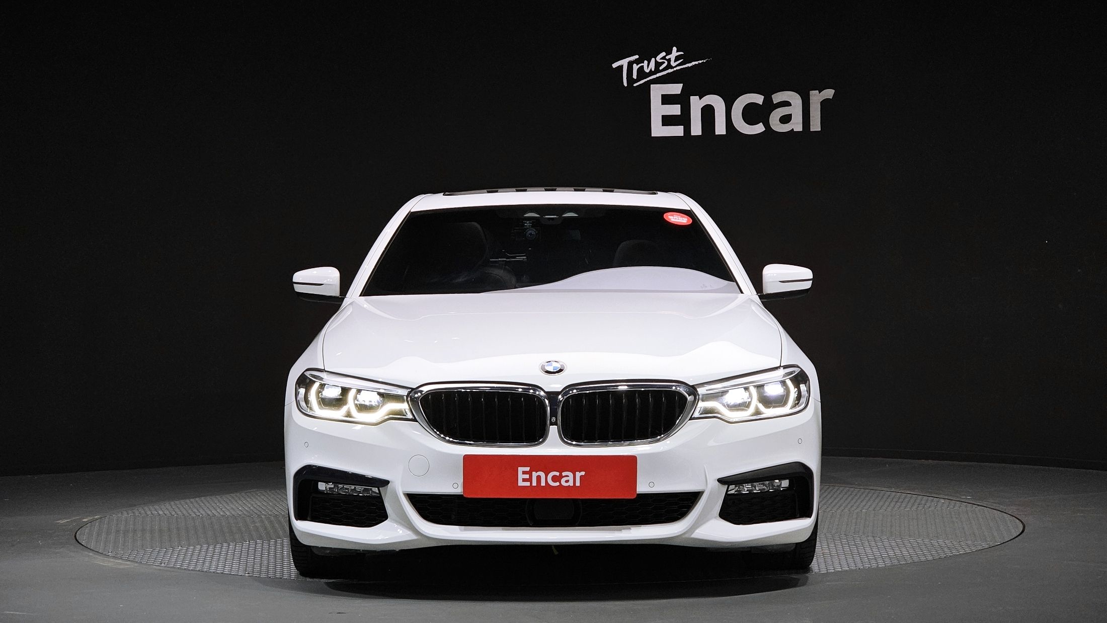 BMW 5-SERIES G30 2017