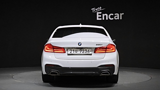 BMW 5-SERIES G30 2017