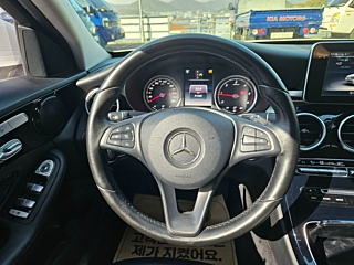 MERCEDES BENZ C-CLASS W205 2016