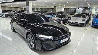 AUDI A7 4K 2023