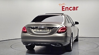 MERCEDES BENZ C-CLASS W205 2019