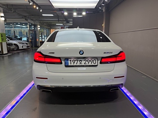 BMW 5-SERIES G30 2022