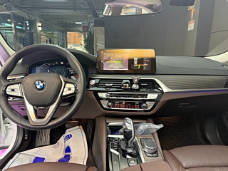BMW 5-SERIES G30 2022