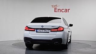 BMW 5-SERIES G30 2022