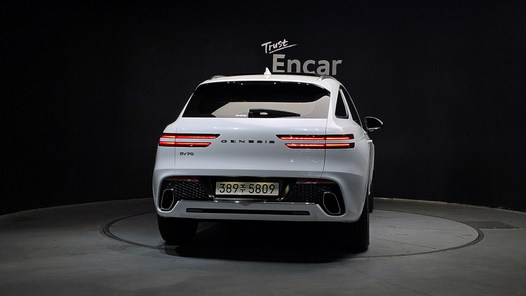 GENESIS GV70 2022