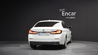 BMW 5-SERIES G30 2020