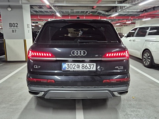 AUDI Q7 4M 2021