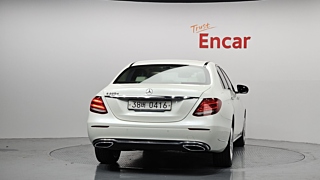 MERCEDES BENZ E-CLASS W213 2016