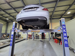 MERCEDES BENZ C-CLASS W205 2017