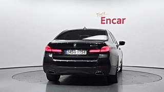 BMW 5-SERIES G30 2021