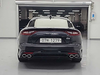 KIA STINGER 2017