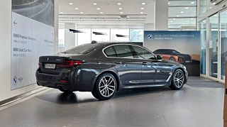 BMW 5-SERIES G30 2022