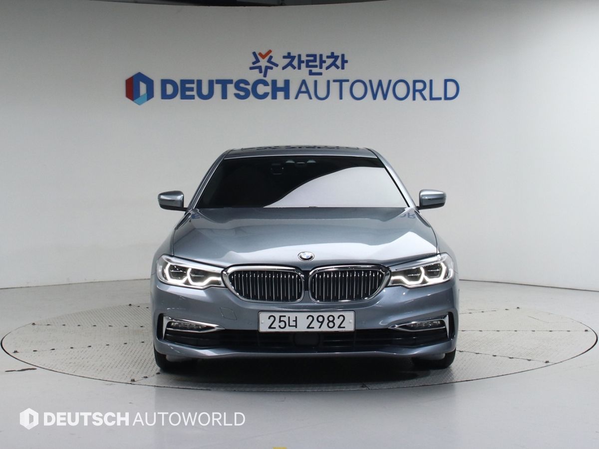 BMW 5-SERIES G30 2018