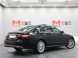 MERCEDES BENZ E-CLASS W213 2022