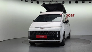 HYUNDAI STARIA 2023