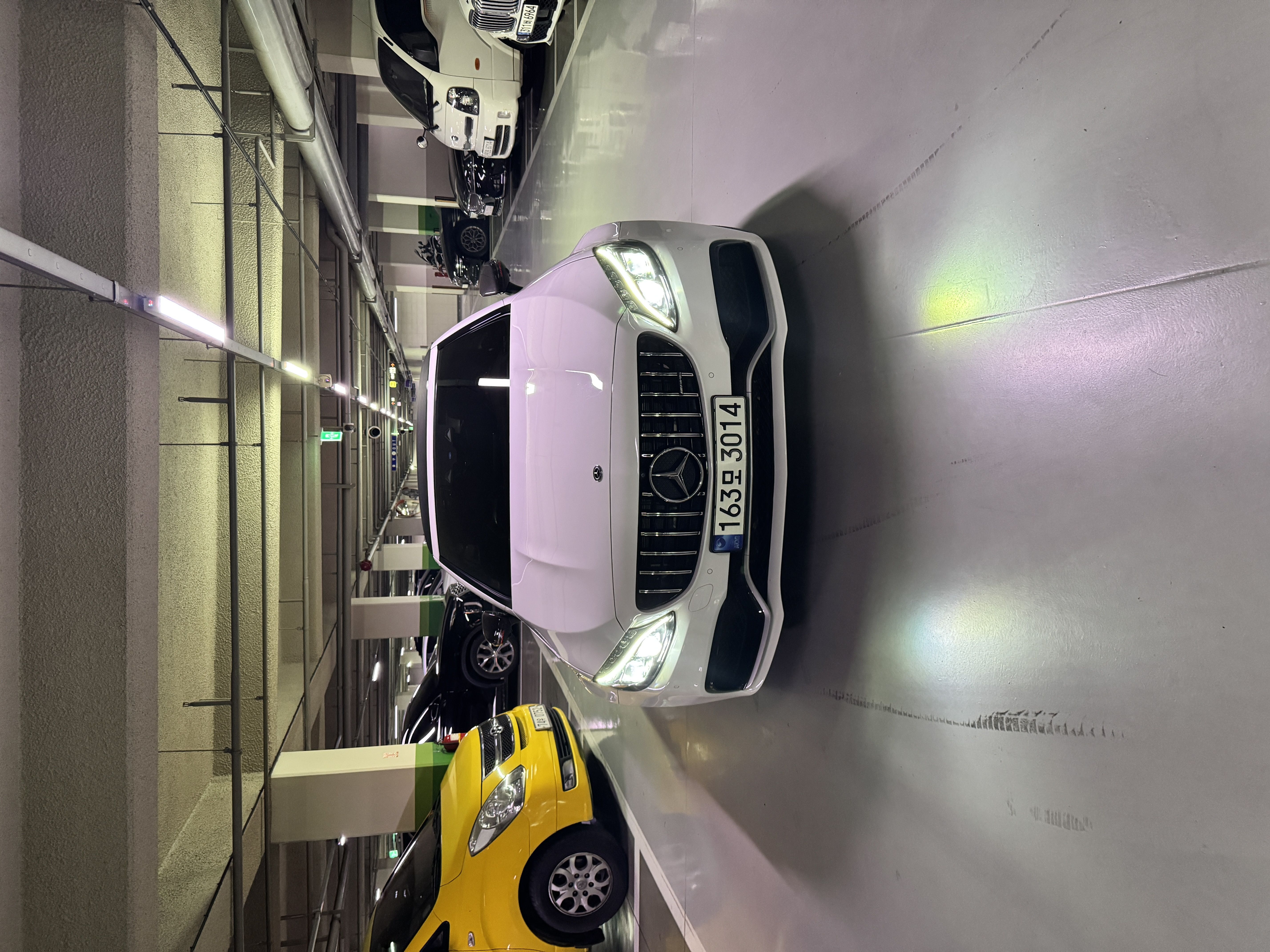 MERCEDES BENZ C-CLASS W205 2017