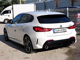 BMW 1-SERIES F40 2021