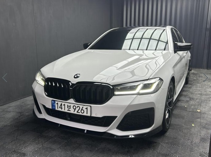 BMW 5-SERIES G30 2022