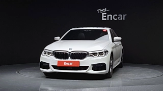 BMW 5-SERIES G30 2019