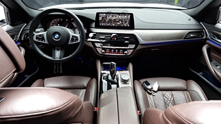 BMW 5-SERIES G30 2019