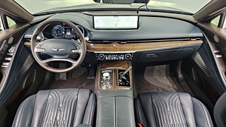 GENESIS G80 RG3 2023