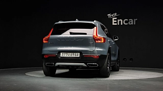 VOLVO XC40 2020