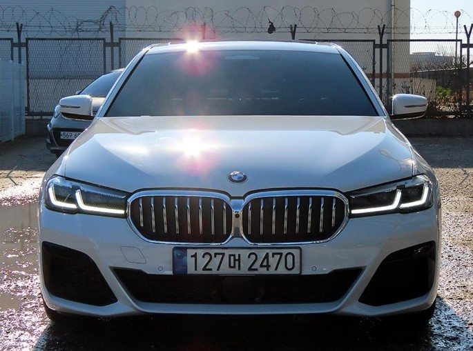 BMW 5-SERIES G30 2021
