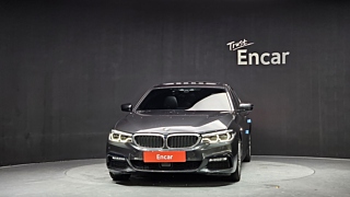 BMW 5-SERIES G30 2017