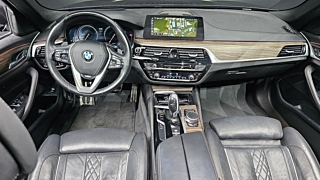 BMW 5-SERIES G30 2017