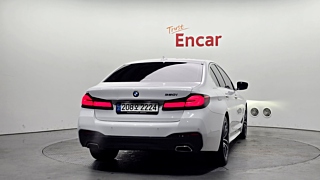 BMW 5-SERIES G30 2021